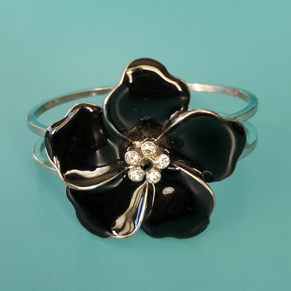 Black Flower Bracelet